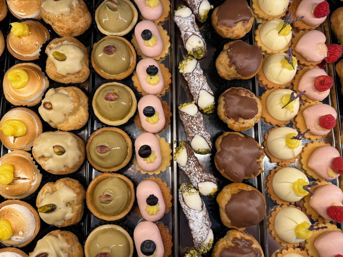 Konditorei Etna Bar Liestal- Pasticceria E Tavola Calda Photos 2